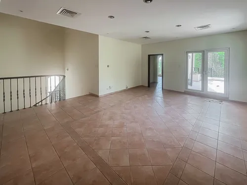 3 Bedrooms Villa in Green Community East