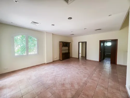 3 Bedrooms Villa in Green Community East