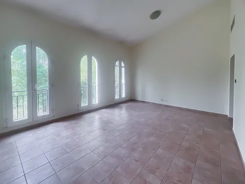 3 Bedrooms Villa in Green Community East