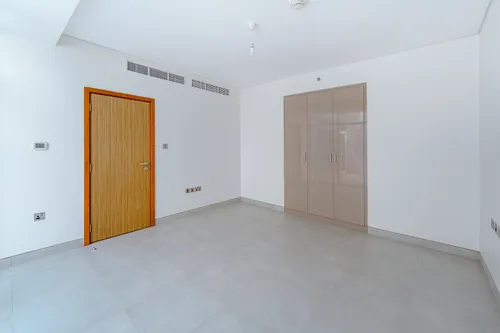 3 Bedrooms Townhouse in Lamar Residences
