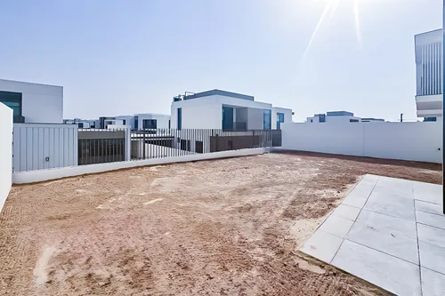 4 Bedrooms Townhouse in Tilal Al Furjan