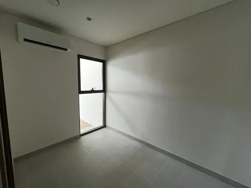 4 Bedrooms Townhouse in Tilal Al Furjan