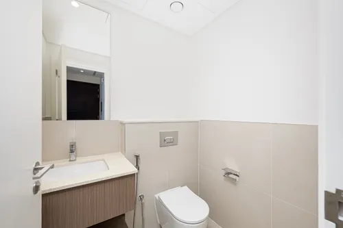 3 Bedrooms Townhouse in Greenview 3