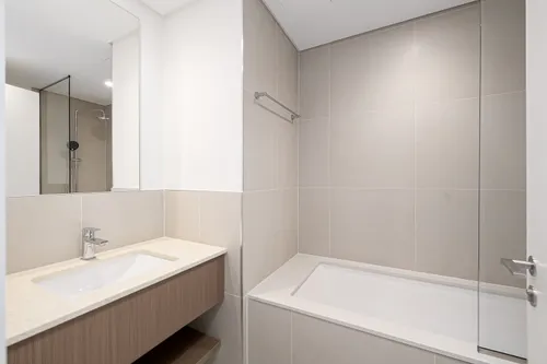 3 Bedrooms Townhouse in Greenview 3