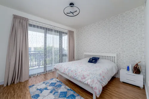 3 Bedrooms Townhouse in Maple 2