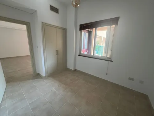 4 Bedrooms Townhouse in Oliva