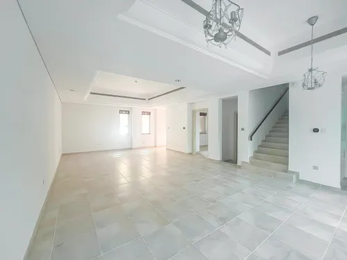 4 Bedrooms Townhouse in Oliva