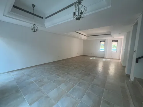 4 Bedrooms Townhouse in Oliva