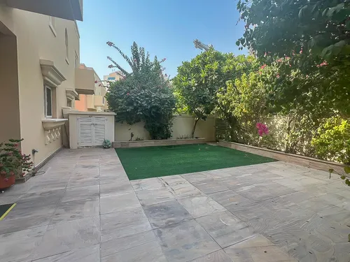 4 Bedrooms Townhouse in Oliva
