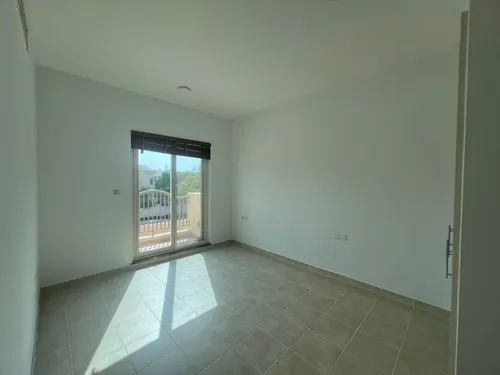 4 Bedrooms Townhouse in Oliva