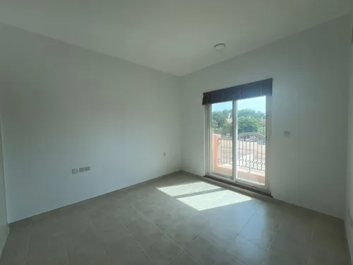 4 Bedrooms Townhouse in Oliva