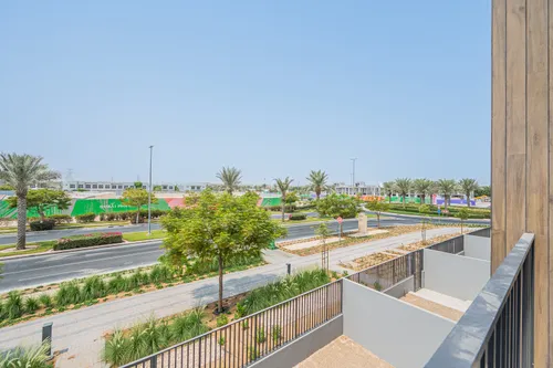3 Bedrooms Townhouse in Mudon Al Ranim 1