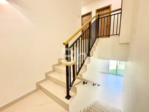 3 Bedrooms Townhouse in Amaranta
