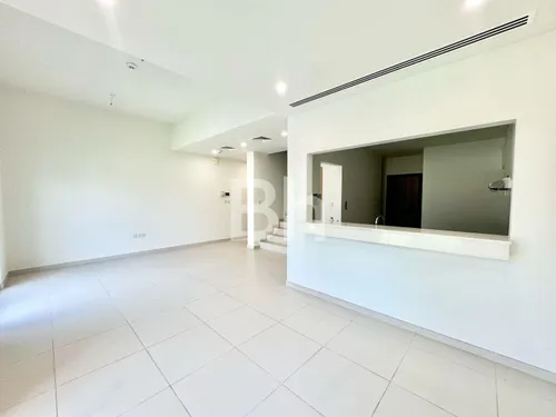 3 Bedrooms Townhouse in Amaranta