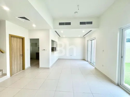 3 Bedrooms Townhouse in Amaranta