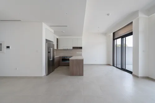 3 Bedrooms Townhouse in Mudon Al Ranim 1