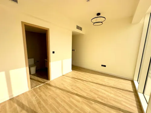 3 Bedrooms Townhouse in Rukan
