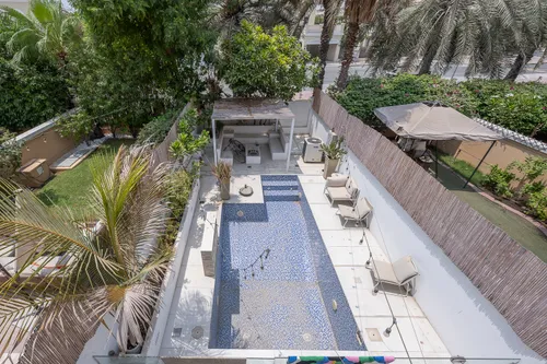 2 Bedrooms Townhouse in District 5F
