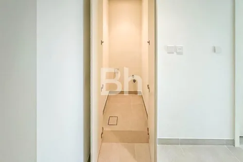 3 Bedrooms Townhouse in Nara