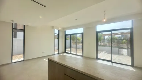 4 Bedrooms Townhouse in Mudon Al Ranim 1