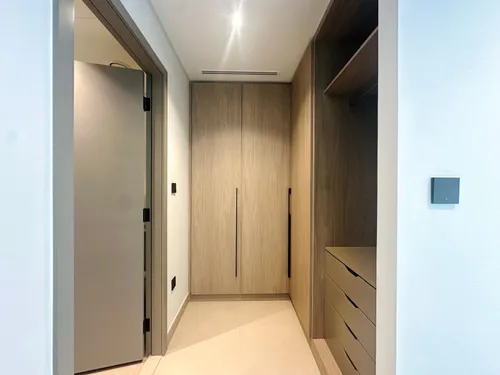3 Bedrooms Townhouse in Aura