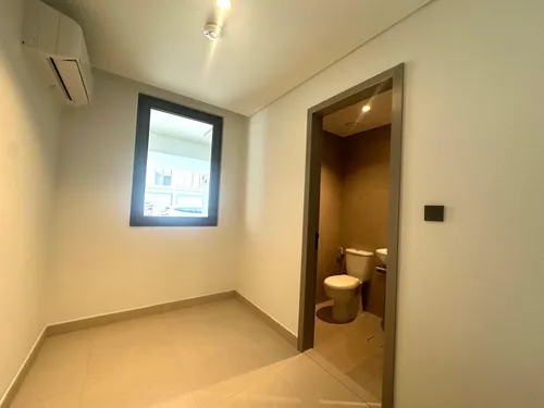 3 Bedrooms Townhouse in Aura