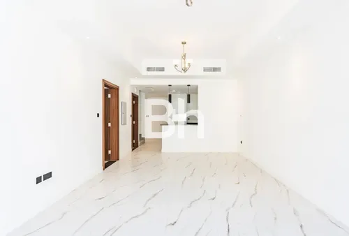 Single Row | Landscaped | Integrated Appliances