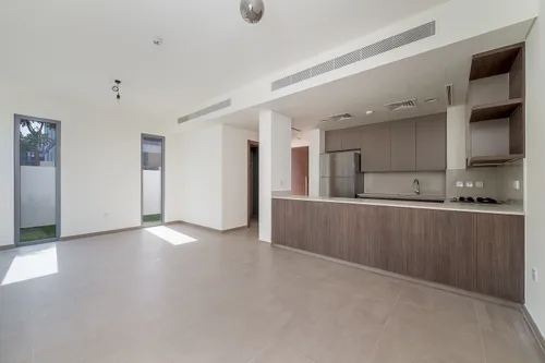 4 Bedrooms Townhouse in Elan