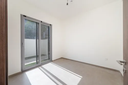 4 Bedrooms Townhouse in Elan