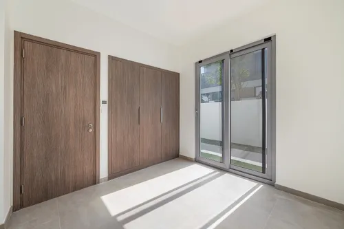 4 Bedrooms Townhouse in Elan