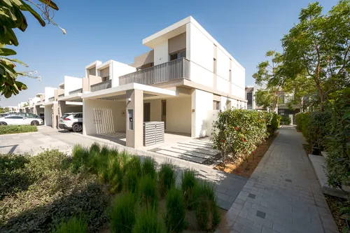 4 Bedrooms Townhouse in Elan