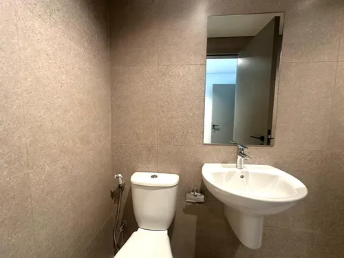 3 Bedrooms Townhouse in Aura