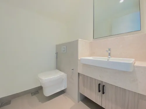 3 Bedrooms Townhouse in Golf Grove