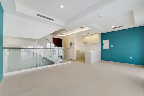 3 Bedrooms Townhouse in Aquilegia