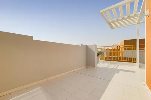 3 Bedrooms Townhouse in Aquilegia