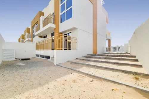 3 Bedrooms Townhouse in Aquilegia