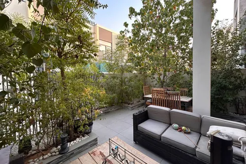 3 Bedrooms Townhouse in Joy