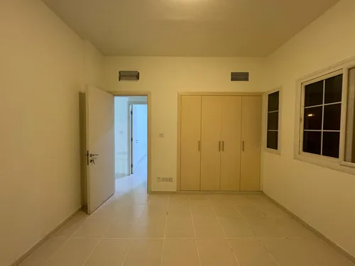 3 Bedrooms Townhouse in Springs 3