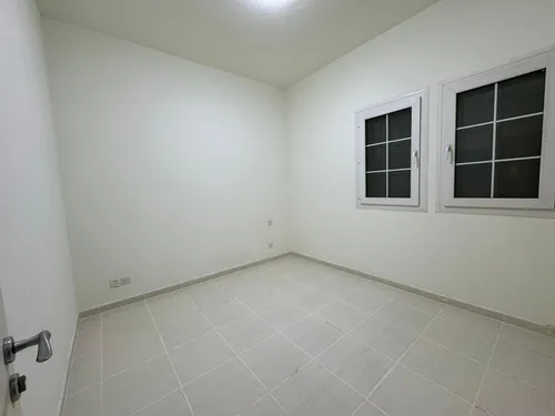 3 Bedrooms Townhouse in Springs 3