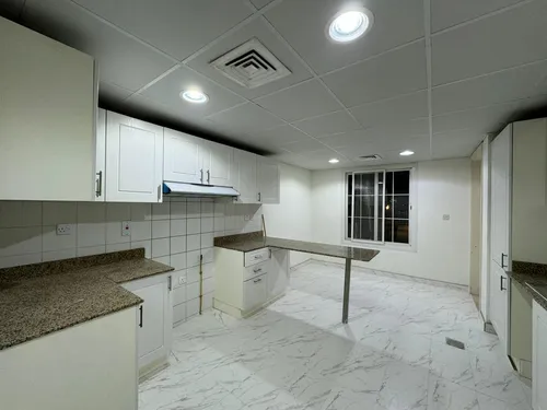 3 Bedrooms Townhouse in Springs 3