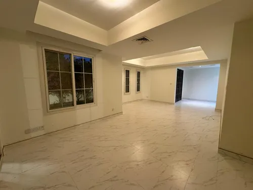 3 Bedrooms Townhouse in Springs 3