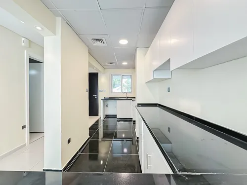 3 Bedrooms Townhouse in Centaury