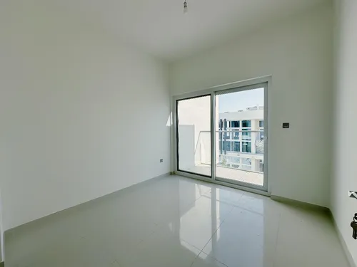 3 Bedrooms Townhouse in Centaury