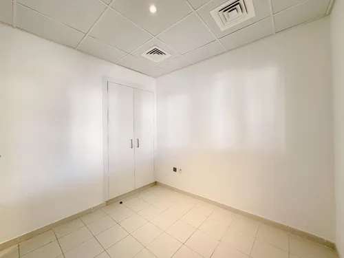 3 Bedrooms Townhouse in Centaury