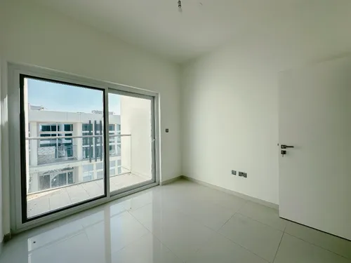 3 Bedrooms Townhouse in Centaury