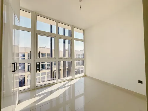 3 Bedrooms Townhouse in Centaury
