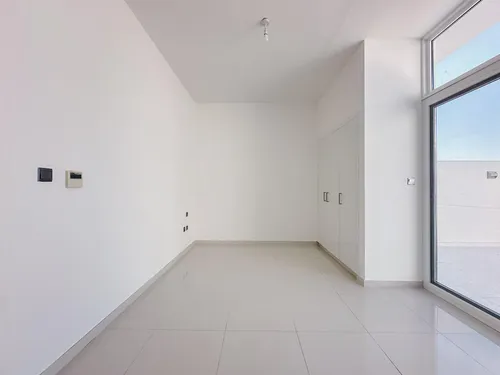 3 Bedrooms Townhouse in Centaury