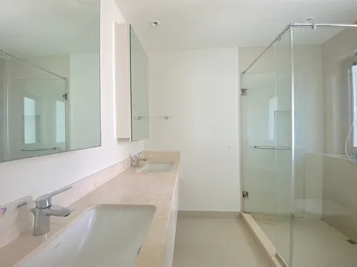3 Bedrooms Townhouse in Maple 3