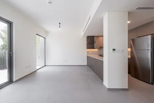 4 Bedrooms Townhouse in Elan