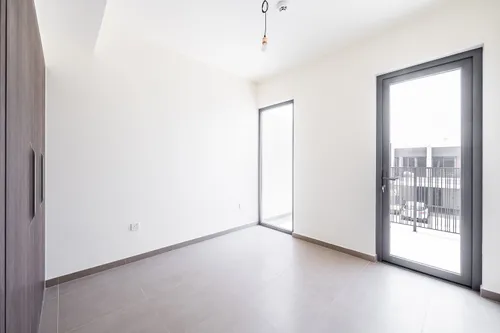 4 Bedrooms Townhouse in Elan